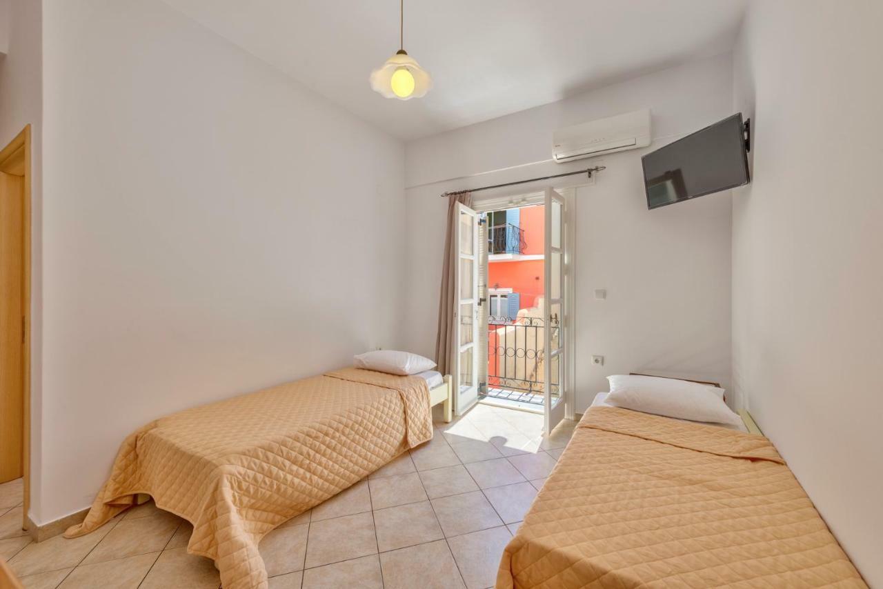 Ethrionplus Two Rooms Apartments Balconies 100 M From The Port Ερμούπολη Εξωτερικό φωτογραφία